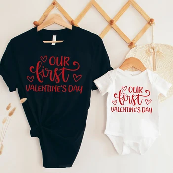 Náš První Valentýn Tisk Rodiny, Sladění Oblečení, Maminka T-shirt Baby Kombinézu Famiy Oblečení Valentýna Dárek Oblečení