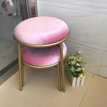 Moderní Minimalistický Iron Art Golden Girl Make-Up Židle Ins Oblékání Židle Ložnice Vanity Nízké Stoličky Pohovky Obývací Pokoj Nábytek